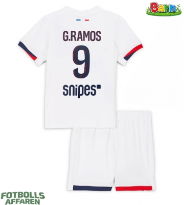 Paris Saint-Germain Goncalo Ramos #9 Bortaställ Barn 2025-26 Kortärmad (+ Korta byxor)